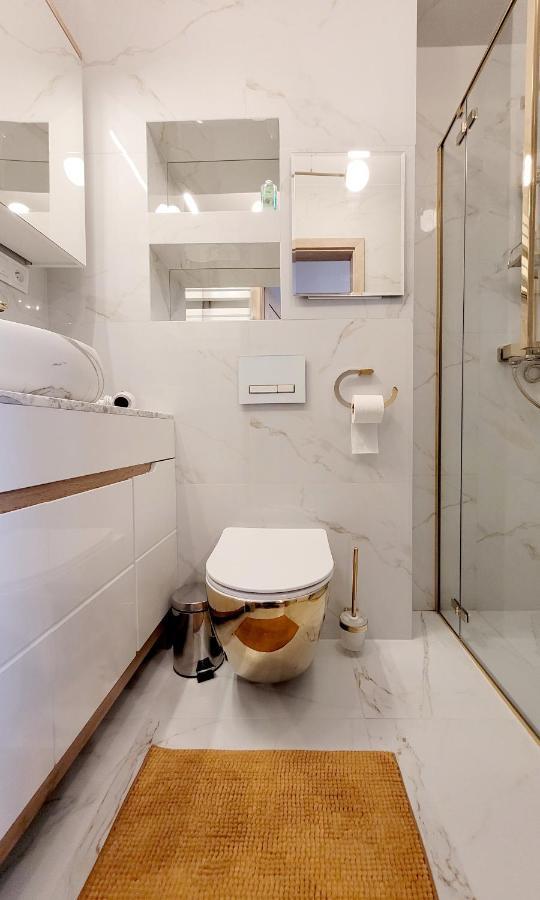 Zlota Muszla Podczele Apartment *